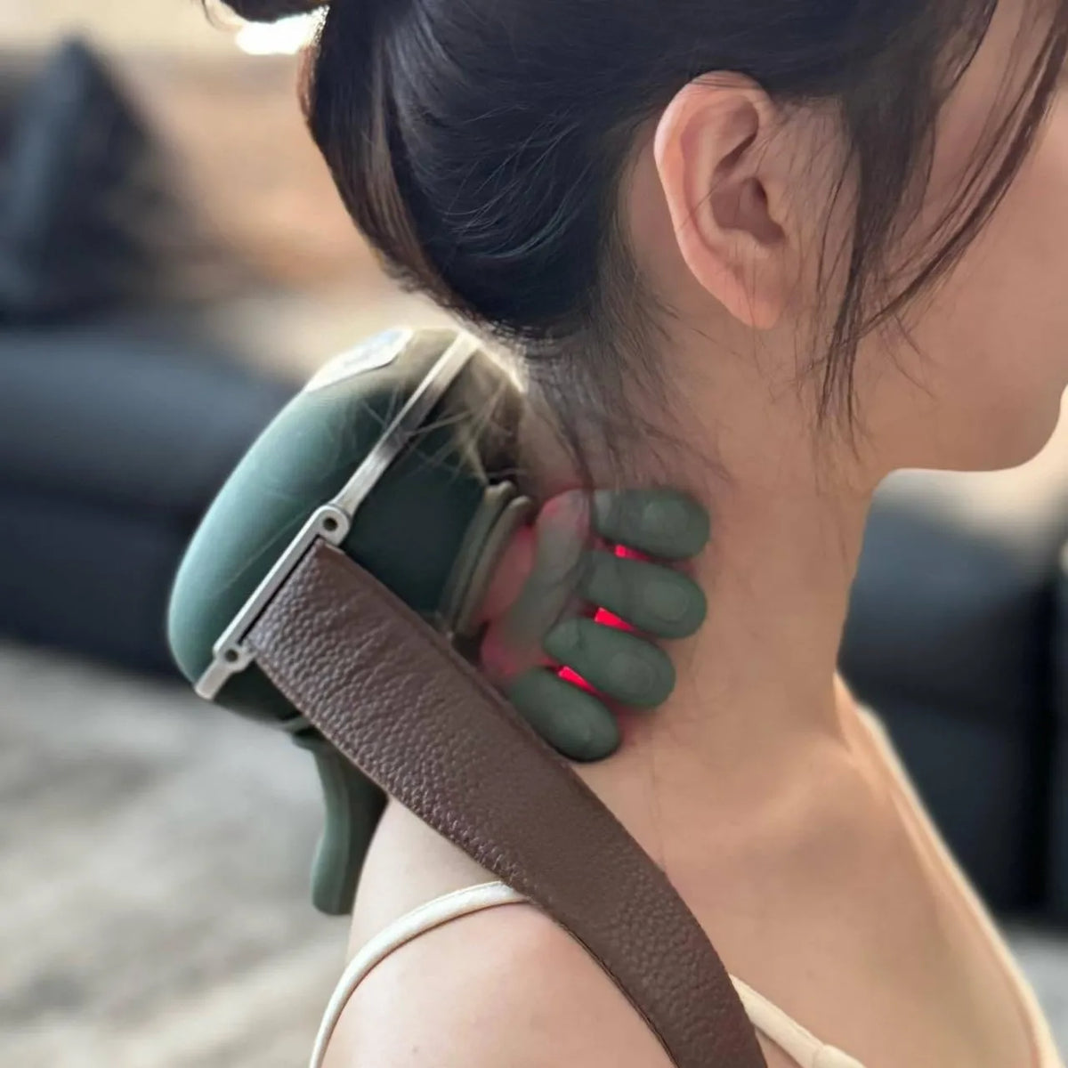 Electric Neck & Shoulder Massager – Wireless Back & Shoulder Kneading Massage Shawl for Pain Relief